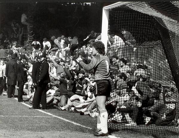 Bassin Brown Design Vertical Stripe Colour Black Dove Made In England Http Www Bassina Black And White Socks Vertical Stripe Black And White Design